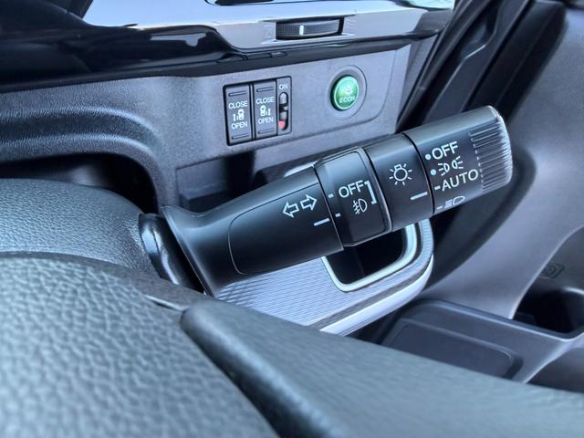 ステップワゴンスパーダ e:HEVスパーダG・EXホンダセンシング ワンオーナー・ドラレコ・10インチ純ナビTV・インターナビ・マルチビューカメラ・ETC・LED・AW エアバック 地デジ クルコン サイドエアバッグ シ-トヒ-タ- 衝突軽減システム 1オーナー(41枚目)