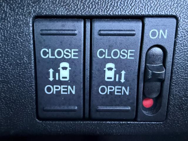 ステップワゴンスパーダ e:HEVスパーダG・EXホンダセンシング ワンオーナー・ドラレコ・10インチ純ナビTV・インターナビ・マルチビューカメラ・ETC・LED・AW エアバック 地デジ クルコン サイドエアバッグ シ-トヒ-タ- 衝突軽減システム 1オーナー(51枚目)