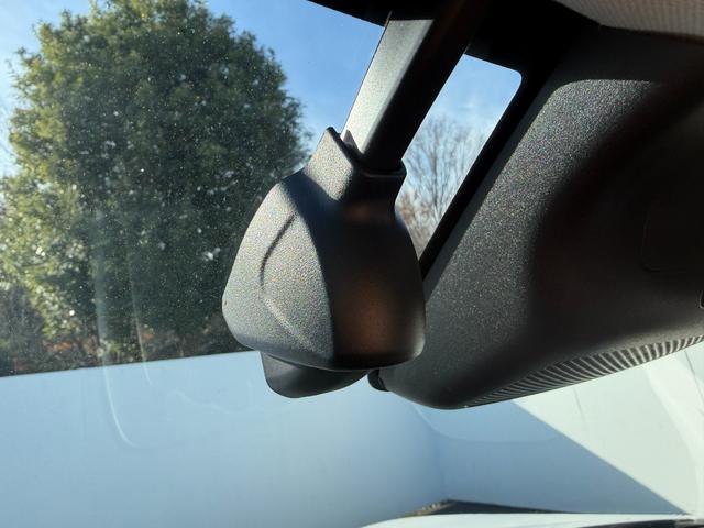 ヴェゼル ｅ：ＨＥＶＺ　無限スタイリングセット・外マフラー・ワンオーナー・ドラレコ・障害物センサー・純ナビＴＶ・Ｂｌｕｅｔｏｏｔｈ・ホンダコネクト・マルチビューカメラ・ＥＴＣ・デュアルＡＡＣ・ＡＷ　衝突回避支援ブレーキ機能（33枚目）