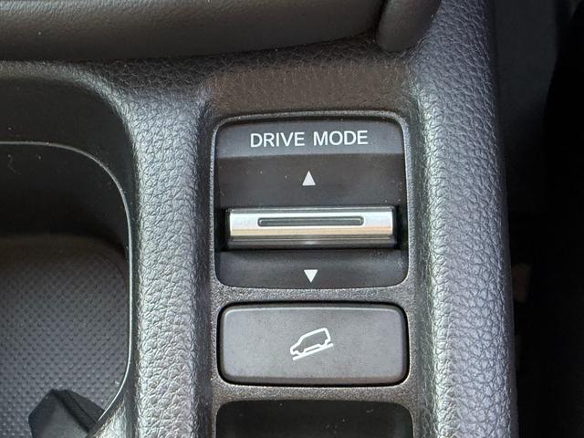 ヴェゼル ｅ：ＨＥＶＺ　無限スタイリングセット・外マフラー・ワンオーナー・ドラレコ・障害物センサー・純ナビＴＶ・Ｂｌｕｅｔｏｏｔｈ・ホンダコネクト・マルチビューカメラ・ＥＴＣ・デュアルＡＡＣ・ＡＷ　衝突回避支援ブレーキ機能（48枚目）