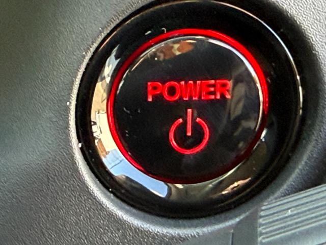 ヴェゼル ｅ：ＨＥＶＺ　無限スタイリングセット・外マフラー・ワンオーナー・ドラレコ・障害物センサー・純ナビＴＶ・Ｂｌｕｅｔｏｏｔｈ・ホンダコネクト・マルチビューカメラ・ＥＴＣ・デュアルＡＡＣ・ＡＷ　衝突回避支援ブレーキ機能（50枚目）