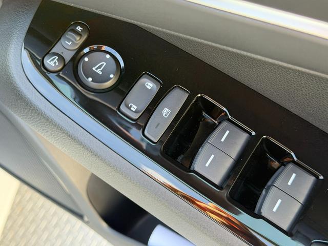 ヴェゼル ｅ：ＨＥＶＺ　無限スタイリングセット・外マフラー・ワンオーナー・ドラレコ・障害物センサー・純ナビＴＶ・Ｂｌｕｅｔｏｏｔｈ・ホンダコネクト・マルチビューカメラ・ＥＴＣ・デュアルＡＡＣ・ＡＷ　衝突回避支援ブレーキ機能（53枚目）