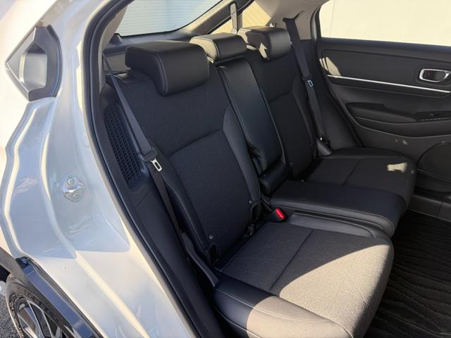 ヴェゼル ｅ：ＨＥＶＺ　無限スタイリングセット・外マフラー・ワンオーナー・ドラレコ・障害物センサー・純ナビＴＶ・Ｂｌｕｅｔｏｏｔｈ・ホンダコネクト・マルチビューカメラ・ＥＴＣ・デュアルＡＡＣ・ＡＷ　衝突回避支援ブレーキ機能（55枚目）