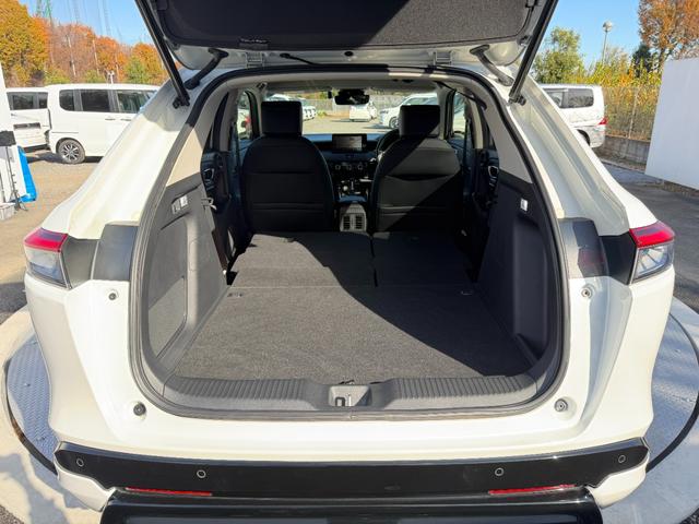 ヴェゼル ｅ：ＨＥＶＺ　無限スタイリングセット・外マフラー・ワンオーナー・ドラレコ・障害物センサー・純ナビＴＶ・Ｂｌｕｅｔｏｏｔｈ・ホンダコネクト・マルチビューカメラ・ＥＴＣ・デュアルＡＡＣ・ＡＷ　衝突回避支援ブレーキ機能（60枚目）