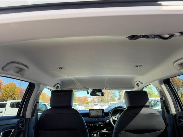 ヴェゼル ｅ：ＨＥＶＺ　無限スタイリングセット・外マフラー・ワンオーナー・ドラレコ・障害物センサー・純ナビＴＶ・Ｂｌｕｅｔｏｏｔｈ・ホンダコネクト・マルチビューカメラ・ＥＴＣ・デュアルＡＡＣ・ＡＷ　衝突回避支援ブレーキ機能（61枚目）