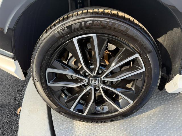 ヴェゼル ｅ：ＨＥＶＺ　無限スタイリングセット・外マフラー・ワンオーナー・ドラレコ・障害物センサー・純ナビＴＶ・Ｂｌｕｅｔｏｏｔｈ・ホンダコネクト・マルチビューカメラ・ＥＴＣ・デュアルＡＡＣ・ＡＷ　衝突回避支援ブレーキ機能（66枚目）