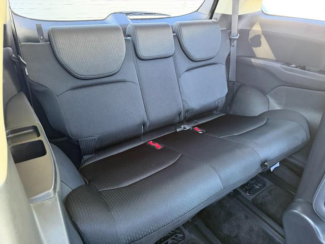 オデッセイハイブリッド ｅ：ＨＥＶアブソルート・ＥＸ　１０インチ純ナビ・Ｂｌｕｅｔｏｏｔｈ・ドラレコ・障害物センサー・シートヒーター・オットマン・インターナビ・ＬＥＤ・ＥＴＣ　ＬＥＤライト　シ－トヒ－タ－　両側ＰＳＤ　整備記録簿　フルセグ　ＤＶＤ再生機能（45枚目）