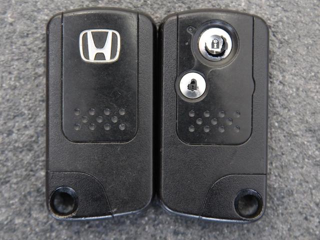 ＣＲ－Ｚ α　純正ナビ　ワンセグ　ＥＴＣ　Ｂカメラ　セキュリティ　ＡＵＴＯエアコン　Ｓキー　コーナーセンサー　アイドリングストップ機能　リモコンキー　ＤＶＤ再生　ＵＳＢ接続　ナビＴＶ　パワステ　パワーウィンドウ（33枚目）