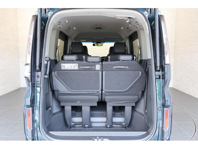 ステップワゴンスパーダ スパーダハイブリッドＧ・ＥＸホンダセンシング　純ナビ　Ｂカメ　Ｆドラレコ　ＥＴＣ　Ｗパワスラ　ＥＣＯＮ　ドラレコ付　記録簿付　イモビ　横滑り防止　ＡＣ　ＵＳＢ　ＤＶＤ再生可　シートＨ　パワーウインドウ　ＬＥＤヘッドランプ　サイドカーテンエアバック（12枚目）