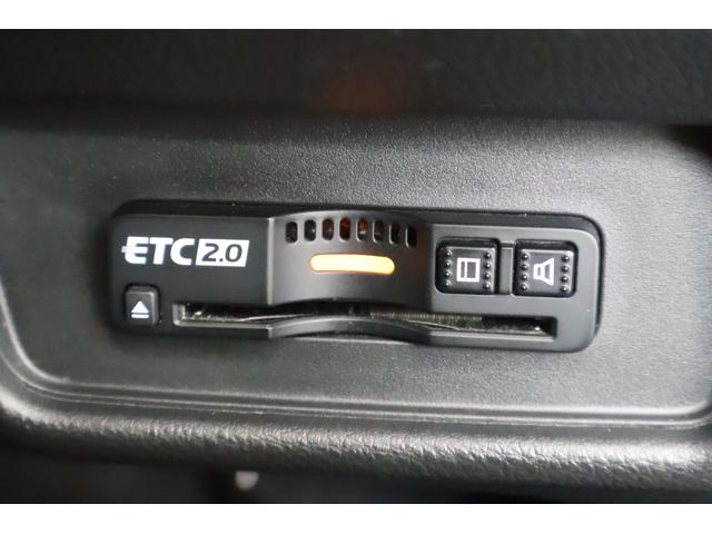 オデッセイ アブソルート・ＥＸホンダセンシング　純ナビ　全周囲カメラ　両パワスラ　純アルミ　Ｒエアコン　ブラインドスポットモニター　フルセグテレビ　３６０°カメラ　横滑り防止装置　コーナーセンサー　シ－トヒ－タ－　Ｐシート　軽減ブレーキ　ナビ＆ＴＶ（8枚目）