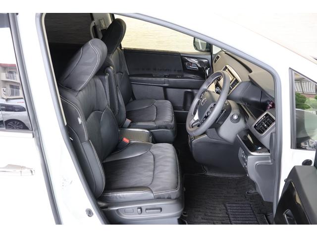 オデッセイ アブソルート・ＥＸホンダセンシング　純ナビ　全周囲カメラ　両パワスラ　純アルミ　Ｒエアコン　ブラインドスポットモニター　フルセグテレビ　３６０°カメラ　横滑り防止装置　コーナーセンサー　シ－トヒ－タ－　Ｐシート　軽減ブレーキ　ナビ＆ＴＶ（17枚目）