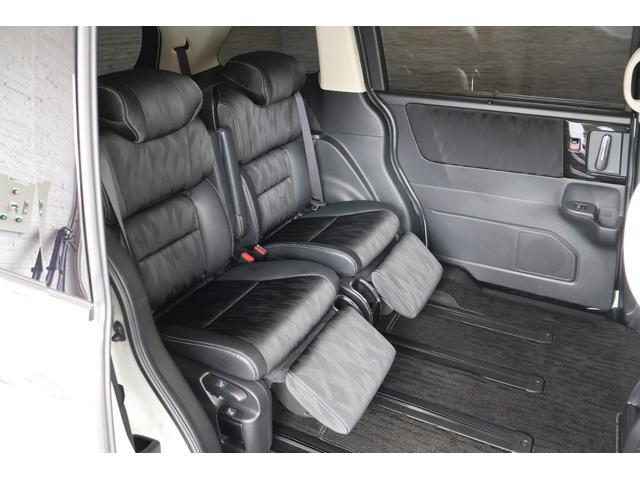 オデッセイ アブソルート・ＥＸホンダセンシング　純ナビ　全周囲カメラ　両パワスラ　純アルミ　Ｒエアコン　ブラインドスポットモニター　フルセグテレビ　３６０°カメラ　横滑り防止装置　コーナーセンサー　シ－トヒ－タ－　Ｐシート　軽減ブレーキ　ナビ＆ＴＶ（18枚目）