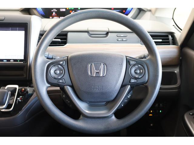 フリードハイブリッド ハイブリッド・Gホンダセンシング 純ナビ 両パワスラ 前後純ドラレコ シートヒーター Hセンシング 軽減ブレーキ キーフリーシステム 記録簿 DVD再生可能 サイドカーテンエアバック ECON 後カメラ Aクルーズ 地デジフルセグTV(7枚目)