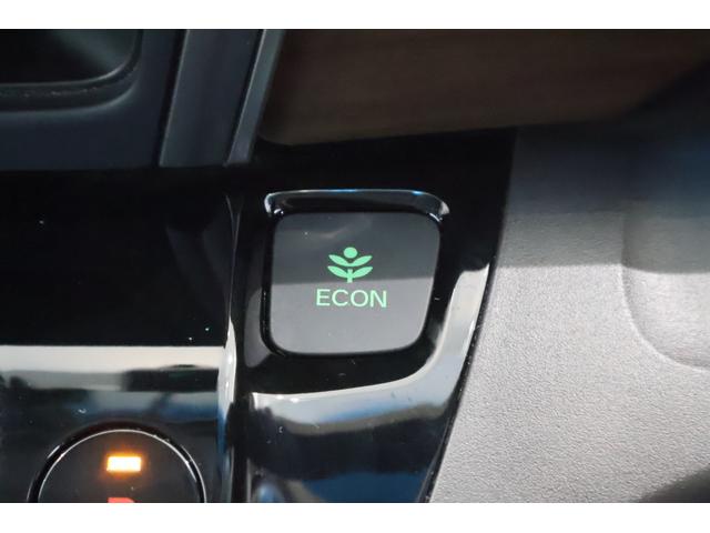 フリードハイブリッド ハイブリッド・Gホンダセンシング 純ナビ 両パワスラ 前後純ドラレコ シートヒーター Hセンシング 軽減ブレーキ キーフリーシステム 記録簿 DVD再生可能 サイドカーテンエアバック ECON 後カメラ Aクルーズ 地デジフルセグTV(12枚目)