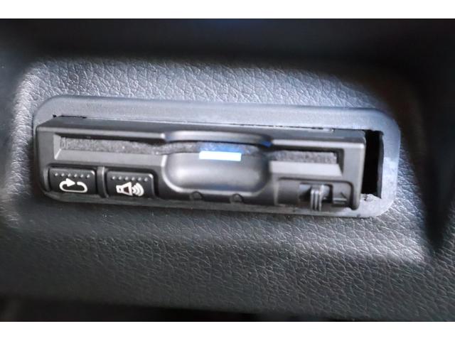 ジェイド ハイブリッドX 純ナビ Bカメ LED スマキー2個 地デジフルセグ 踏み間違い防止装置 横滑り防止 サイドカーテンエアバック ナビTV クルコン パワーウィンドウ キーレス 三列シート ETC装備 DVD再生 AC(11枚目)