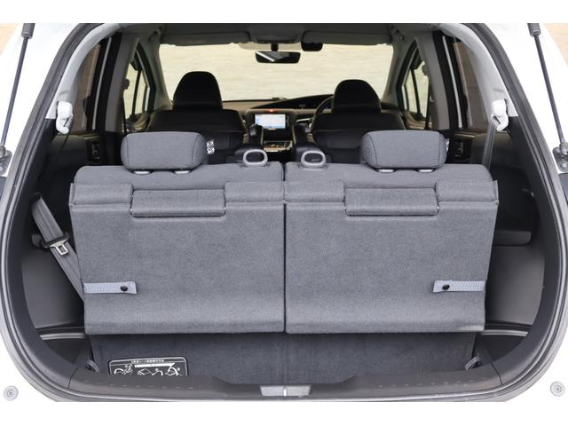 ジェイド ハイブリッドX 純ナビ Bカメ LED スマキー2個 地デジフルセグ 踏み間違い防止装置 横滑り防止 サイドカーテンエアバック ナビTV クルコン パワーウィンドウ キーレス 三列シート ETC装備 DVD再生 AC(17枚目)