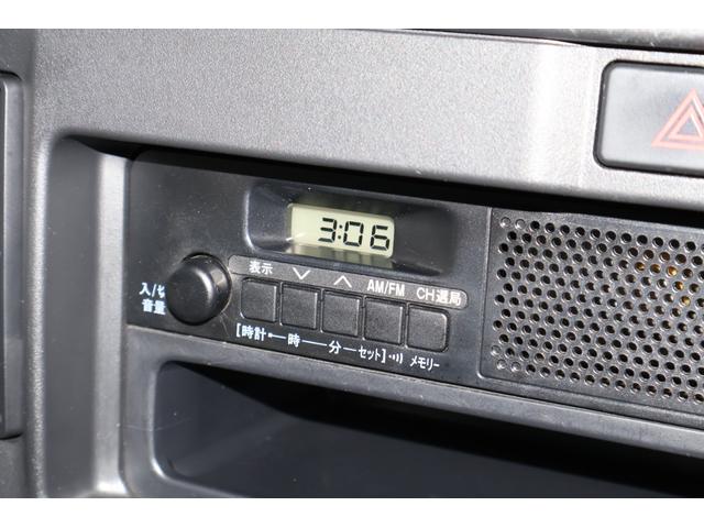 ハイゼットカーゴ DXSAIII オーディオ LEDヘッドライト アイスト ヘッドライトLED 横滑防止装置 オートエアコン キ-レス 記録簿あり デュアルエアバッグ エコアイドル セキュリティ 前席パワーウィンドウ 運転席エアバッグ(4枚目)