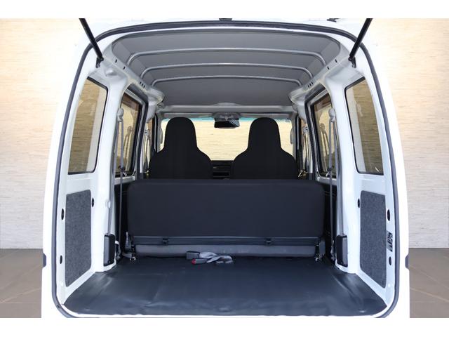 ハイゼットカーゴ DXSAIII オーディオ LEDヘッドライト アイスト ヘッドライトLED 横滑防止装置 オートエアコン キ-レス 記録簿あり デュアルエアバッグ エコアイドル セキュリティ 前席パワーウィンドウ 運転席エアバッグ(11枚目)