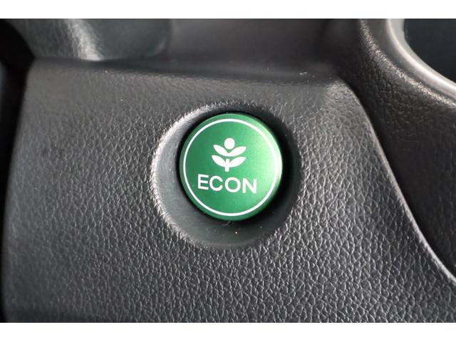 N-BOX G・ターボパッケージ 純ナビ Bカメ ETC 両Pスライドドア ECON 両側自動ドア 横滑り防止システム AUTOエアコン セキュリティアラーム ターボエンジン 地デジTV 整備記録簿 Wエアバッグ パワーステアリング(11枚目)