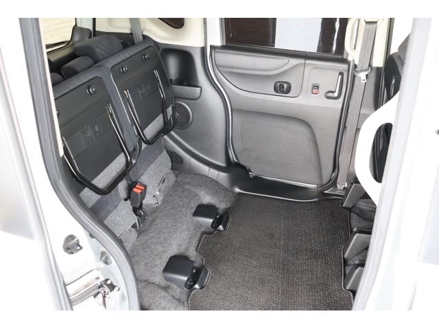 N-BOX G・ターボパッケージ 純ナビ Bカメ ETC 両Pスライドドア ECON 両側自動ドア 横滑り防止システム AUTOエアコン セキュリティアラーム ターボエンジン 地デジTV 整備記録簿 Wエアバッグ パワーステアリング(16枚目)