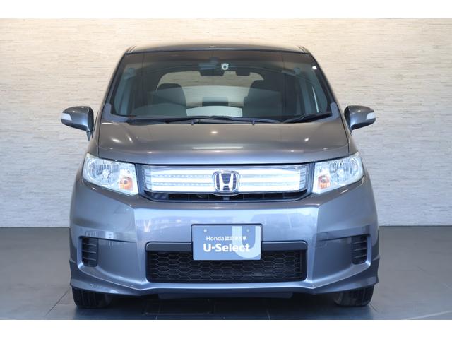 フリードスパイクハイブリッド ジャストセレクション 純正ナビ 左側パワスラ Bカメ Sキー キーフリー セキュリティーアラーム 横滑り防止機能 DVD視聴 後カメラ ワンセグTV ナビTV エアコン 記録簿 フルフラットシート 両側スライド片側電動(22枚目)