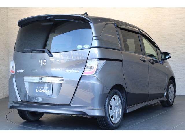 フリードスパイクハイブリッド ジャストセレクション 純正ナビ 左側パワスラ Bカメ Sキー キーフリー セキュリティーアラーム 横滑り防止機能 DVD視聴 後カメラ ワンセグTV ナビTV エアコン 記録簿 フルフラットシート 両側スライド片側電動(27枚目)