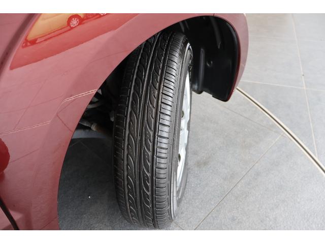 タイヤサイズは１４５／８０Ｒ１３です。