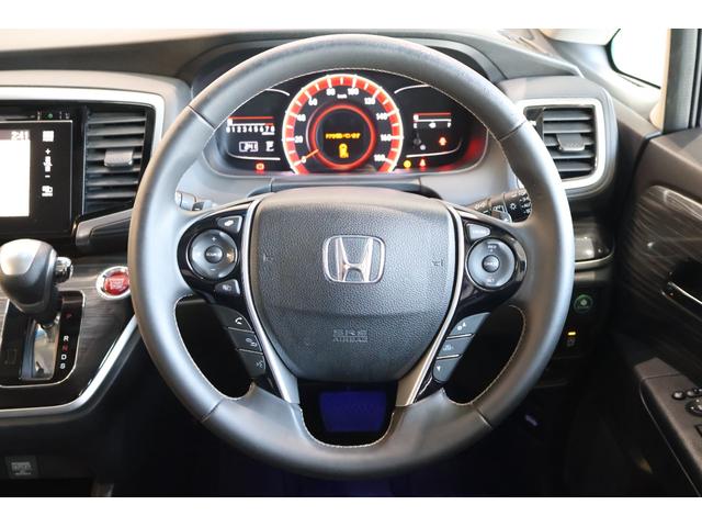 オデッセイ アブソルート・ＥＸ　純ナビ　Ｐシート　全周囲カメラ　両パワスラ　純アルミ　パーキングサポート　シ－トヒ－タ－　バックモニター　ＷＡＣ　フロントカメラ　スマ－トキ－　セキュリティーアラーム　３列シート　ＤＶＤ再生　エアコン（7枚目）