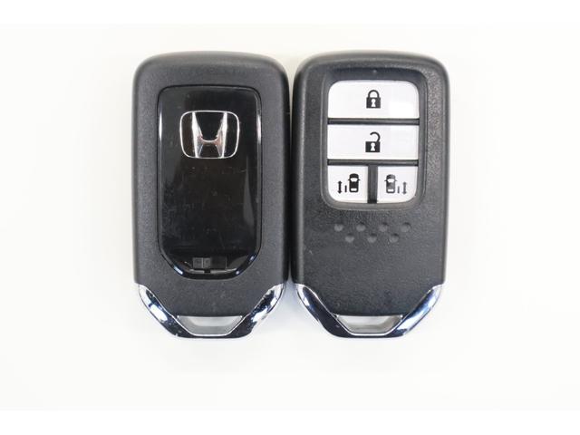 オデッセイ アブソルート・ＥＸ　純ナビ　Ｐシート　全周囲カメラ　両パワスラ　純アルミ　パーキングサポート　シ－トヒ－タ－　バックモニター　ＷＡＣ　フロントカメラ　スマ－トキ－　セキュリティーアラーム　３列シート　ＤＶＤ再生　エアコン（35枚目）