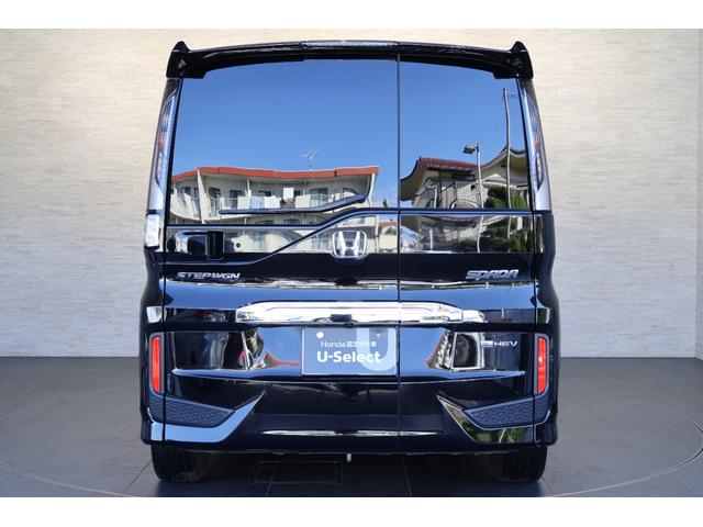 有料になりますが、ホンダ純正のボディーコートもご用意しております！ガラス系やポリマーコーティングなど、お好みに合わせてお選び頂けます！新車の輝きに近づき、洗車などのお手入れも楽々です！