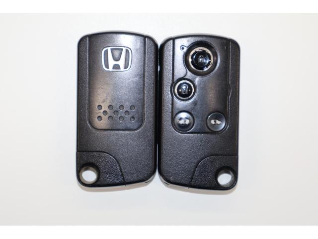 フリードハイブリッド ハイブリッドプレミアムエディション　純ナビ　両パワスラ　社外アルミ　Ｂカメラ　ＥＴＣ　Ｒカメ　ＵＳＢ　横滑り防止　両側電動ＳＤ　ＤＶＤ　オートクルーズコントロール　キーフリー　スマートキーシステム　ワンセグ　エアコン　パワーウィンドウ（30枚目）