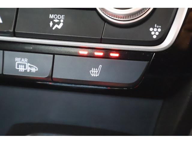 シートヒーター装備付き車！！座席に埋め込まれた電熱線によりシートを暖めることが出来る装備で、温められたシートは、寒い冬には最適です！！