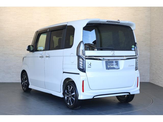 Ｎ－ＢＯＸカスタム Ｇ・Ｌホンダセンシング　純ナビ　純ドラレコ　純アルミ　両パワスラ　両シートヒーター　地デジＴＶ　整備記録簿　助手席エアバッグ　キーレス　シートＨ　アイドリングＳＴ　セキュリティーアラーム　スマ－トキ－　リアカメラ　ナビＴＶ（11枚目）