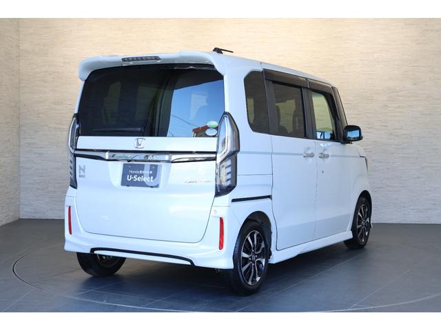 Ｎ－ＢＯＸカスタム Ｇ・Ｌホンダセンシング　純ナビ　純ドラレコ　純アルミ　両パワスラ　両シートヒーター　地デジＴＶ　整備記録簿　助手席エアバッグ　キーレス　シートＨ　アイドリングＳＴ　セキュリティーアラーム　スマ－トキ－　リアカメラ　ナビＴＶ（13枚目）