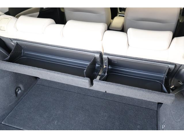 シャトル ハイブリッドＸホンダセンシング　純正ナビ　Ｂカメラ　ＥＴＣ　シートヒーター　フルセグ　ＢＴＡ　ＬＥＤヘッドライト　ホンダセンシング　パドルシフト　フォグライト　電格ミラー　ＢＬＵＥＴＯＯＴＨ　ＬＫＡＳ　アダプティブクルコン　横滑抑制（17枚目）