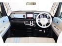 操作性に優れた運転席となります!小物入れや各ボタンの配置にこだわり、使いやすいです!座り心地もよく視認性も良好なのでロングドライブもお任せ下さい!