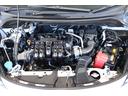 エンジンルームもとても綺麗な車両です。