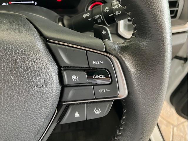 ＷＲ－Ｖ Ｚ　レンタアップ　ホンダセンシング　８インチホンダコネクトナビ　ドラレコ　パドルシフト　アルミホイール　盗難防止装置　誤発進抑制　Ｒカメラ　ＥＳＣ　ＬＥＤライト　ＡＢＳ　ＥＴＣ　パワーウィンドウ　キーレス（16枚目）