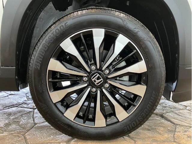 ＷＲ－Ｖ Ｚ　レンタアップ　ホンダセンシング　８インチホンダコネクトナビ　ドラレコ　パドルシフト　アルミホイール　盗難防止装置　誤発進抑制　Ｒカメラ　ＥＳＣ　ＬＥＤライト　ＡＢＳ　ＥＴＣ　パワーウィンドウ　キーレス（28枚目）