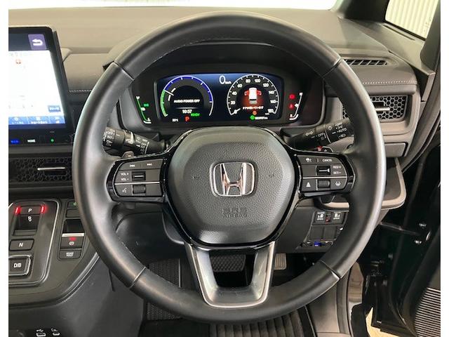 ステップワゴン ｅ：ＨＥＶスパーダ　１１．４インチホンダコネクトナビ　ブラインドスポット　前後ドラレコ　７人乗り　オットマン　フルセグＴＶ　Ｂｌｕｅｔｏｏｔｈ対応　ホンダセンシング　デュアルエアコン　フルオートエアコン　ＥＳＣ　イモビ（18枚目）
