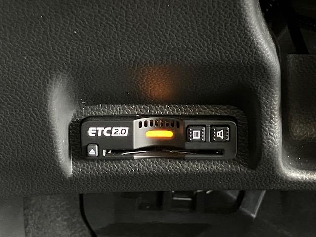 ヴェゼル e:HEVZ 無限スタイリング3点セット ホンダセンシング ホンダコネクトディスプレイ アドバンスドルームミラー リアドラレコ ブラインドスポット 後退出庫サポート 衝突回避支援ブレーキ機能 スマキ Pトランク(7枚目)