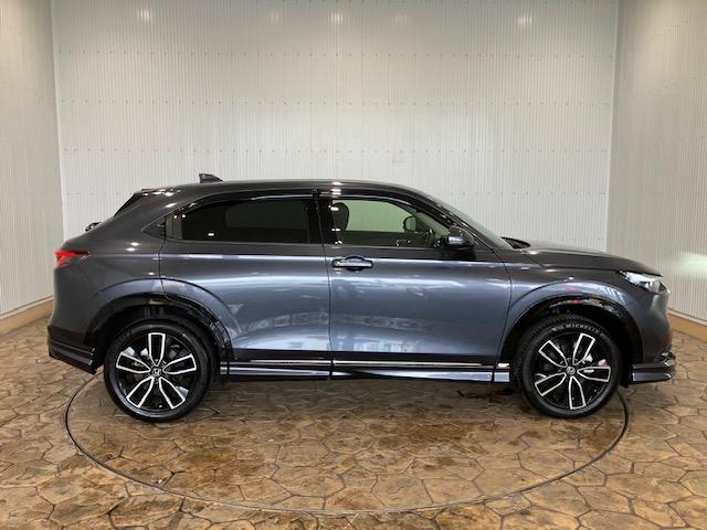 ヴェゼル e:HEVZ 無限スタイリング3点セット ホンダセンシング ホンダコネクトディスプレイ アドバンスドルームミラー リアドラレコ ブラインドスポット 後退出庫サポート 衝突回避支援ブレーキ機能 スマキ Pトランク(14枚目)