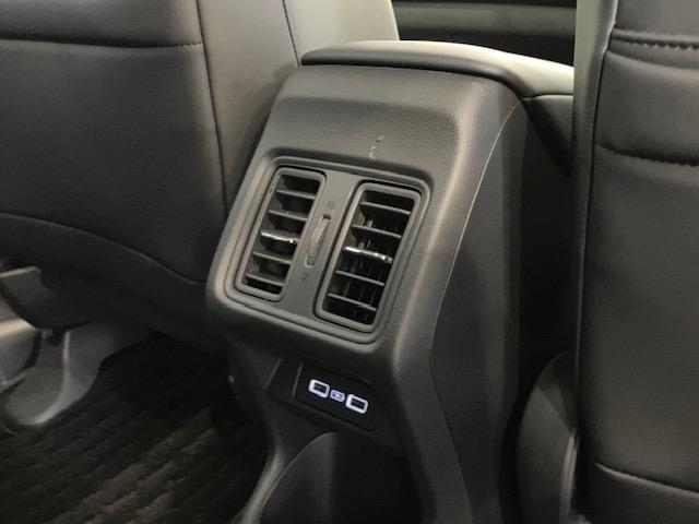 ヴェゼル e:HEVZ 無限スタイリング3点セット ホンダセンシング ホンダコネクトディスプレイ アドバンスドルームミラー リアドラレコ ブラインドスポット 後退出庫サポート 衝突回避支援ブレーキ機能 スマキ Pトランク(23枚目)