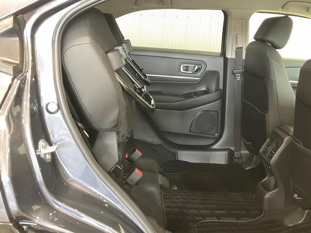 ヴェゼル e:HEVZ 無限スタイリング3点セット ホンダセンシング ホンダコネクトディスプレイ アドバンスドルームミラー リアドラレコ ブラインドスポット 後退出庫サポート 衝突回避支援ブレーキ機能 スマキ Pトランク(27枚目)