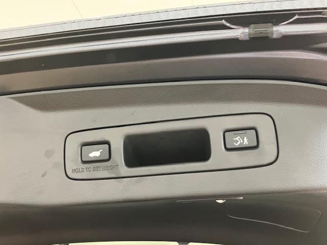 ヴェゼル e:HEVZ 無限スタイリング3点セット ホンダセンシング ホンダコネクトディスプレイ アドバンスドルームミラー リアドラレコ ブラインドスポット 後退出庫サポート 衝突回避支援ブレーキ機能 スマキ Pトランク(28枚目)