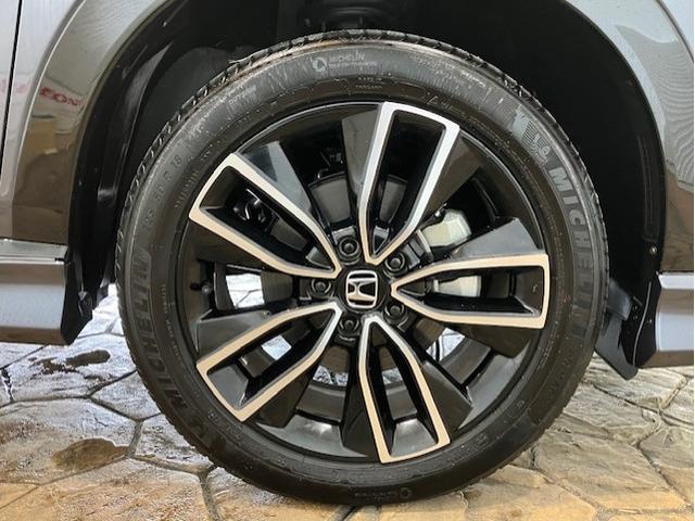 ヴェゼル e:HEVZ 無限スタイリング3点セット ホンダセンシング ホンダコネクトディスプレイ アドバンスドルームミラー リアドラレコ ブラインドスポット 後退出庫サポート 衝突回避支援ブレーキ機能 スマキ Pトランク(32枚目)