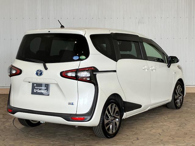 シエンタ ハイブリッドＧ　７人乗り　メモリーナビ　Ｂカメラ　キーフリー　スマキー　イモビライザー　運転席エアバック　フルオートエアコン　デュアルエアバッグ　ＰＷ　３列シート　ＡＢＳ　ＰＳ　左右電動スライドドア（12枚目）