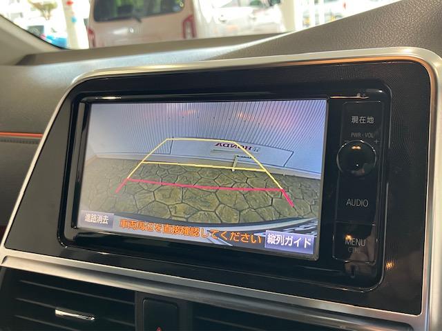 シエンタ ハイブリッドＧ　７人乗り　メモリーナビ　Ｂカメラ　キーフリー　スマキー　イモビライザー　運転席エアバック　フルオートエアコン　デュアルエアバッグ　ＰＷ　３列シート　ＡＢＳ　ＰＳ　左右電動スライドドア（15枚目）