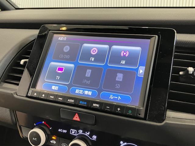 フィット ベーシック 8インチベーシックインターナビ ホンダセンシング アイスト 衝突軽減 DVD再生 VSA 地デジ オートエアコン ETC車載器 イモビライザー クルーズコントロール スマートキー パワーステアリング(5枚目)