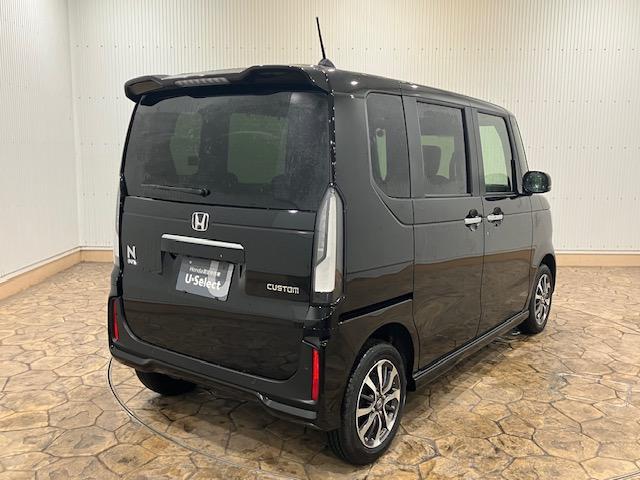 N-BOXカスタム ベースグレード 届出済未使用車 4WD ホンダセンシング シートヒーター 前後誤発進抑制 Iストップ オートエアコン LEDヘッド 盗難防止装置 エアバック スマートキー キーレス オートクルーズコントロール(3枚目)